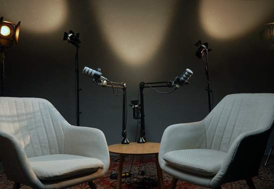 Set di un intervista a due persone