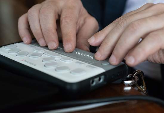 Display Braille per non vedenti